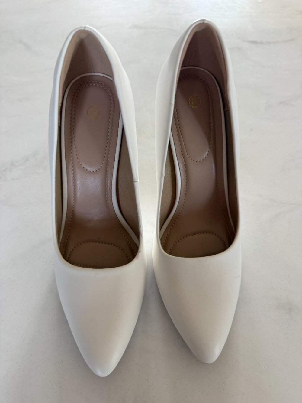 White Pointed Toe Stiletto Pumps Size 7.5 Faux Leather Classic Heels - Picture 11 of 12